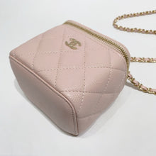 Load image into Gallery viewer, No.001685-Chanel Caviar Mini Vanity With Classic Chain (Unused / 未使用品)
