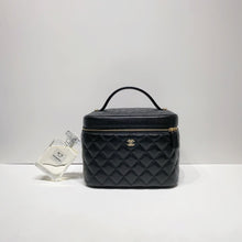 Charger l&#39;image dans la galerie, No.001695-1-Chanel Timeless Classic Vanity Case (Brand New / 全新貨品)
