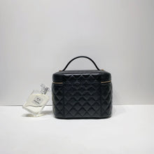 Charger l&#39;image dans la galerie, No.001695-1-Chanel Timeless Classic Vanity Case (Brand New / 全新貨品)
