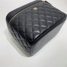 Charger l&#39;image dans la galerie, No.001695-1-Chanel Timeless Classic Vanity Case (Brand New / 全新貨品)
