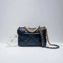 Load image into Gallery viewer, No.3856-Chanel 19 Small Handbag

