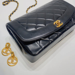 No.3858-Chanel Vintage Lambskin Diana Bag 25cm