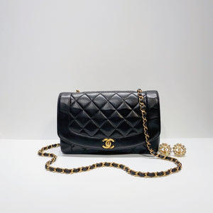 No.2606-Chanel Vintage Lambskin Diana Bag 25cm