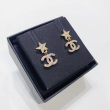 将图片加载到图库查看器，No.3890-Chanel Metal &amp; Crystal Stars Coco Mark Earrings( Brand New / 全新貨品)
