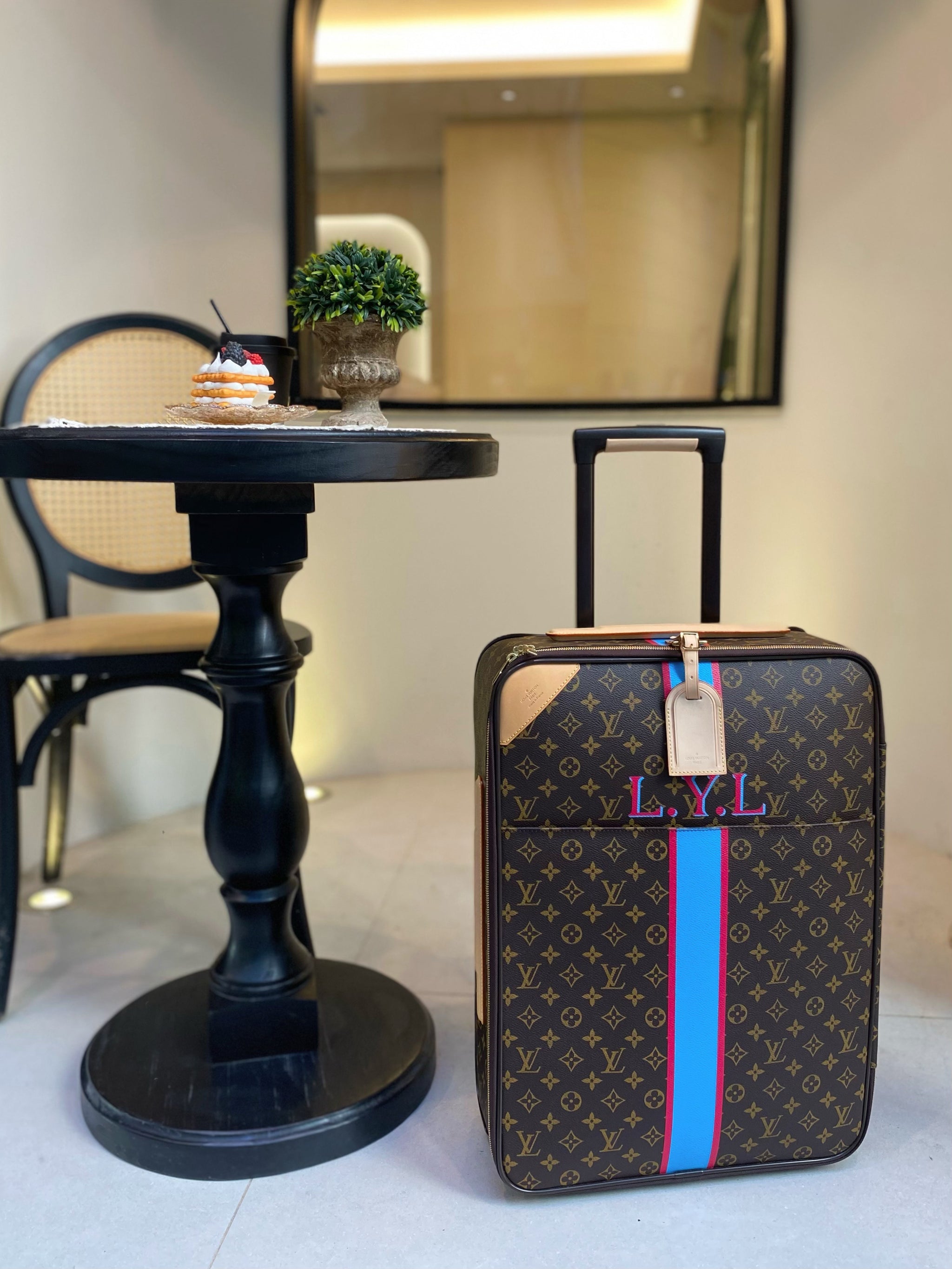Louis Vuitton – Gallery Luxe Limited