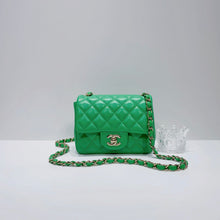 Load image into Gallery viewer, No.3906-Chanel Lambskin Classic Flap Square Mini 17cm (Unused / 未使用品)
