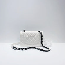 Load image into Gallery viewer, No.3921-Chanel My Everything Wallet On Chain

