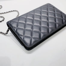 画像をギャラリービューアに読み込む, No.001550-2-Chanel Cambon Wallet On Chain
