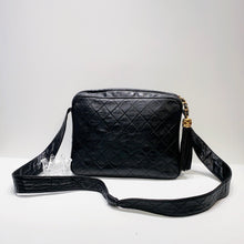 Load image into Gallery viewer, No.3923-Chanel Vintage Large Camera Bag
