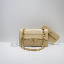 Load image into Gallery viewer, No.3916-Chanel Vintage Lambskin Flap Bag
