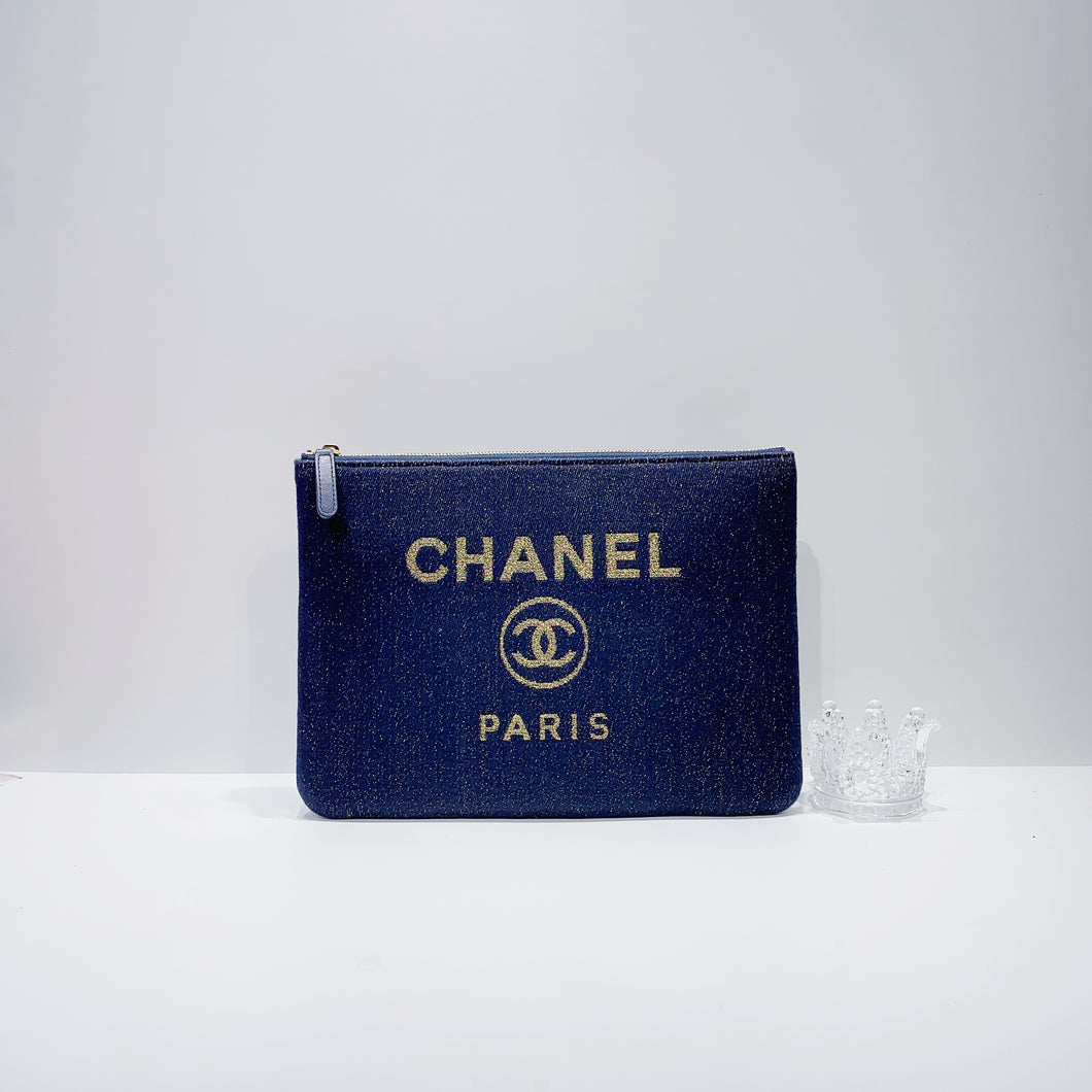No.3926-Chanel Deauville Medium O Case Clutch