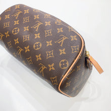 Load image into Gallery viewer, No.3925-Louis Vuitton King Size Toiletry Pouch
