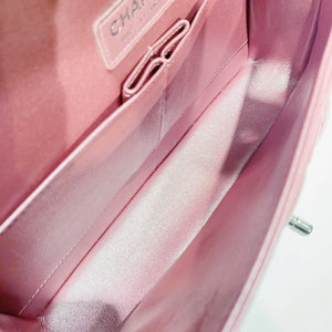 No.3910-Chanel Lambskin Medium Classic Flap Bag 25cm