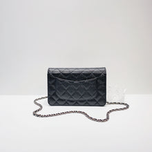 Charger l&#39;image dans la galerie, No.3943-Chanel Caviar Timeless Classic Wallet On Chain
