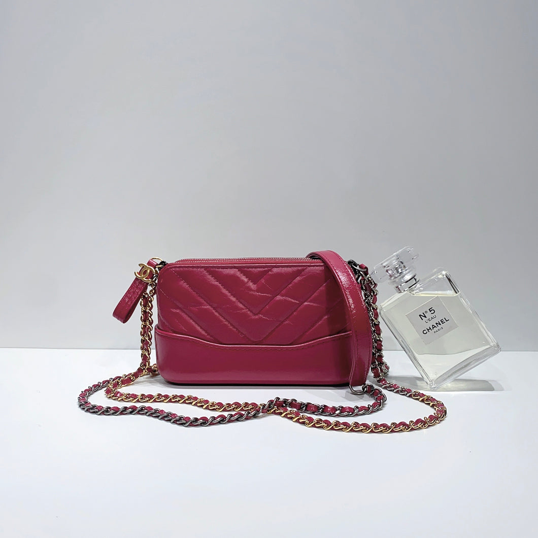 No.3857-Chanel Chevron Gabrielle Wallet On Chain