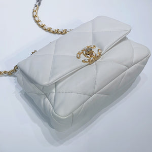 No.3836-Chanel 19 Small Handbag