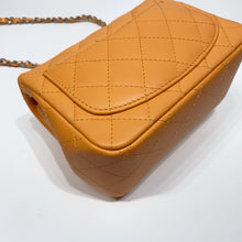 Load image into Gallery viewer, No.4539-Chanel Lambskin Classic Square Mini 17cm
