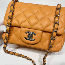 Load image into Gallery viewer, No.4539-Chanel Lambskin Classic Square Mini 17cm
