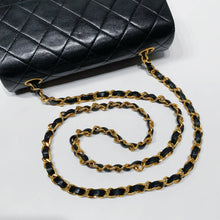 Load image into Gallery viewer, No.4522-Chanel Vintage Lambskin Classic Mini 20cm
