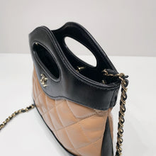 Load image into Gallery viewer, No.4536-Chanel Nano 31 (Unused / 未使用品)
