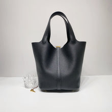 画像をギャラリービューアに読み込む, No.4540-Hermes Picotin 22
