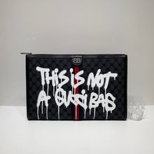 Load image into Gallery viewer, No.4008-Gucci x Balenciaga The Hacker Project Graffiti Clutch Bag (Unused / 未使用品)
