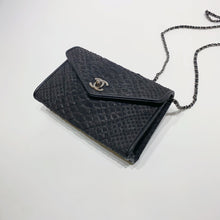 Load image into Gallery viewer, No.3959-Chanel Python Chic Envelope Flap Bag
