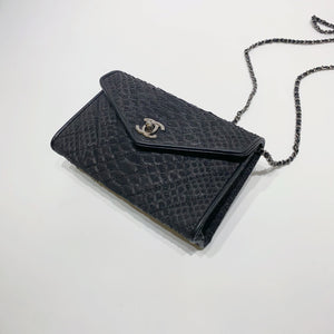 No.3959-Chanel Python Chic Envelope Flap Bag