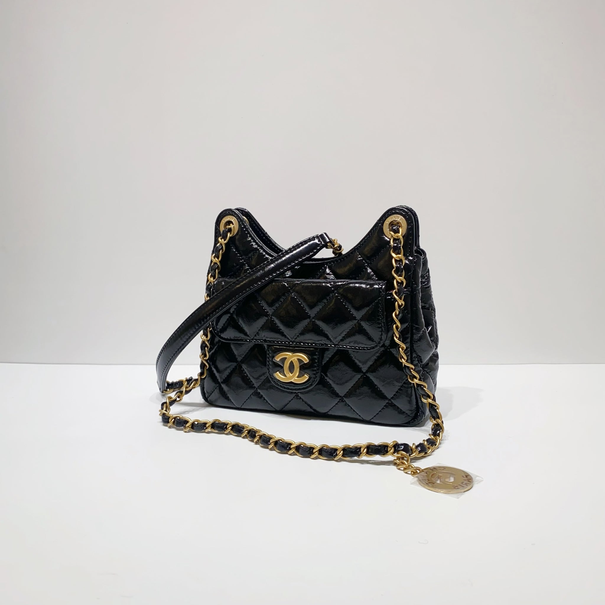 No.001602-2-Chanel Small Wavy CC Hobo Bag (Brand New / 全新貨品) – Gallery Luxe