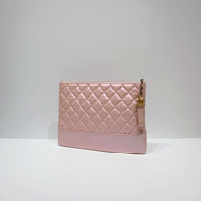 Load image into Gallery viewer, No.3962-Chanel Gabrielle Medium O Case Clutch
