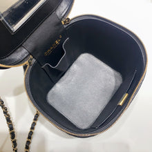 Load image into Gallery viewer, No.3969-Chanel Small Timeless Classic Vanity Case
