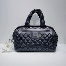 이미지를 갤러리 뷰어에 로드 , No.3873-Chanel Nylon Coco Cocoon Tote Bag
