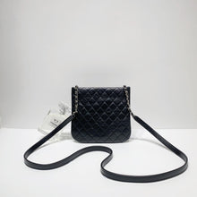 将图片加载到图库查看器，No.3987-Chanel Uniform Crossbody Bag
