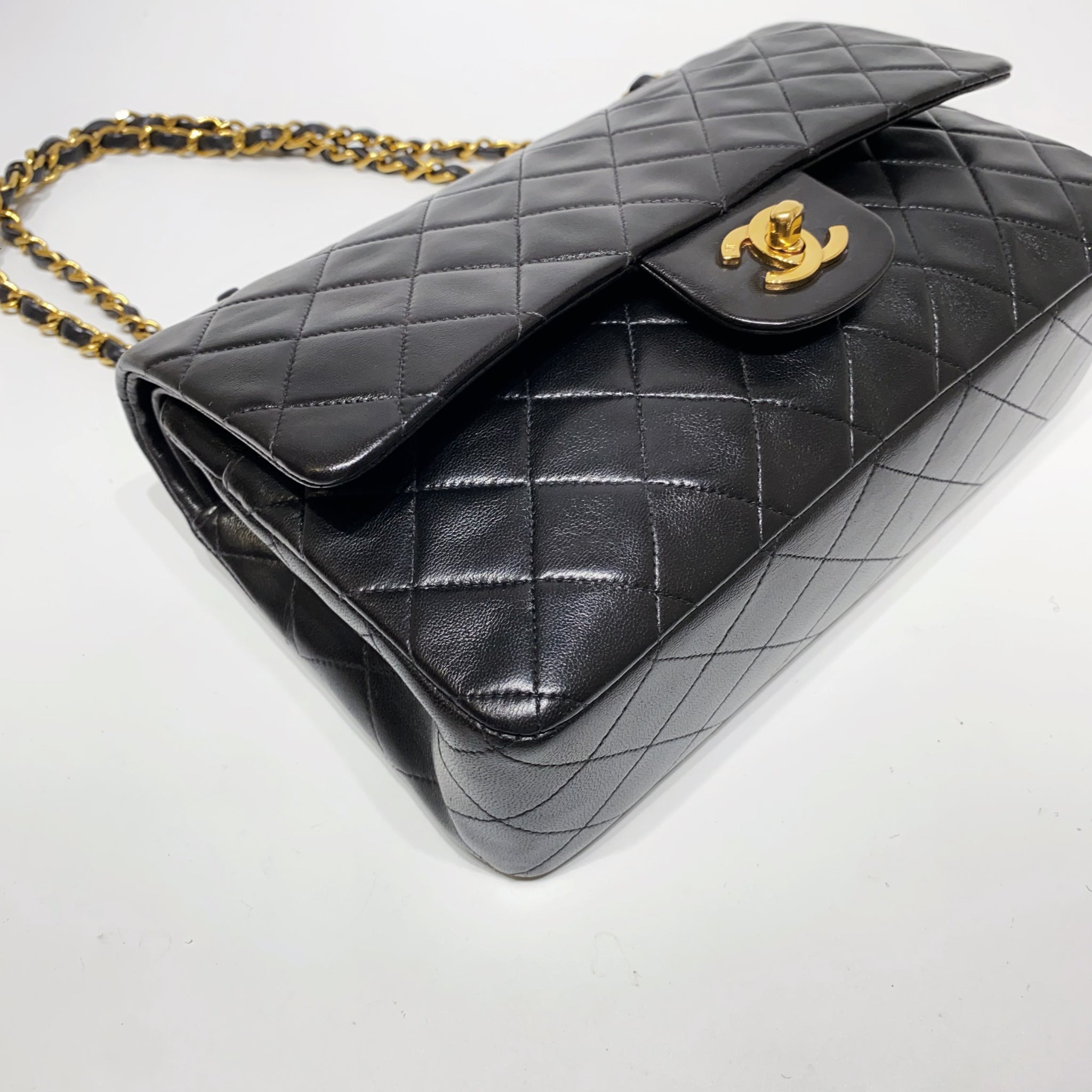 Chanel vintage lambskin on sale flap