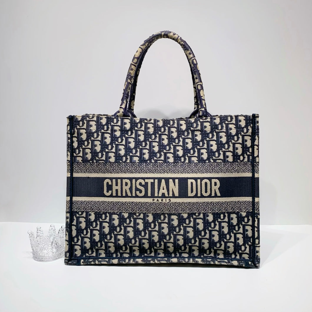 No.4037-Christian Dior Medium Oblique Embroidery Book Tote