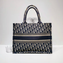 Load image into Gallery viewer, No.4037-Christian Dior Medium Oblique Embroidery Book Tote
