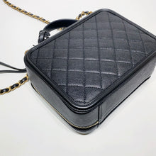 Load image into Gallery viewer, No.3990-Chanel Caviar Medium CC Filigree Vanity Case
