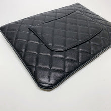 이미지를 갤러리 뷰어에 로드 , No.4001-Chanel Medium Timeless Classic O Case Clutch (Unused / 未使用品)
