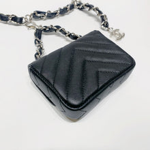 Load image into Gallery viewer, No.4000-Chanel Timeless Classic Chevron Belt Bag (Unused / 未使用品)
