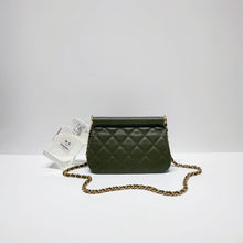 Load image into Gallery viewer, No.4023-Chanel Vintage Spirit Clutch With Chain
