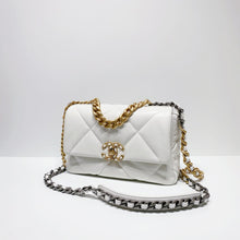 Load image into Gallery viewer, No.4030-Chanel 19 Small Handbag
