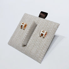 Load image into Gallery viewer, No.4041-Hermes Mini Pop H Earrings (Brand New / 全新貨品)

