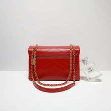 Load image into Gallery viewer, No. 001618-Chanel Chevron Envelope Flap Bag
