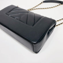 이미지를 갤러리 뷰어에 로드 , No.4065-Chanel Melle Vintage Chevron Flap Bag
