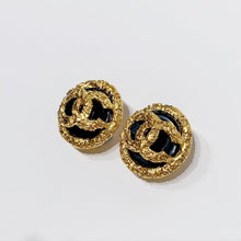 将图片加载到图库查看器，No.4058-Chanel Vintage Coco Mark Earrings
