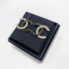 Load image into Gallery viewer, No.001620-2-Chanel Metal Black &amp; Crystal Coco Mark Earrings  (Brand New / 全新貨品)
