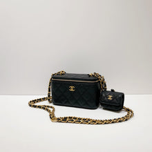 将图片加载到图库查看器，No.4093-Chanel Twin Crush Vanity With Chain( Brand New / 全新)
