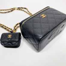 Load image into Gallery viewer, No.4093-Chanel Twin Crush Vanity With Chain( Brand New / 全新)
