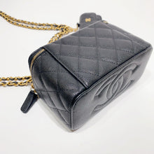 이미지를 갤러리 뷰어에 로드 , No.4093-Chanel Twin Crush Vanity With Chain( Brand New / 全新)
