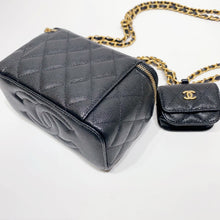 Load image into Gallery viewer, No.4093-Chanel Twin Crush Vanity With Chain( Brand New / 全新)
